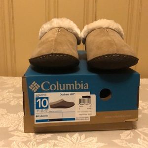 NIB Women Columbia Duchess Hill Slippers